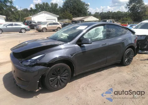 2023 Tesla Model Y Awd/Long Range Dual Motor All-Wheel Drive z USA, uszkodzony, nr VIN 7SAYGDEE4PF614106
